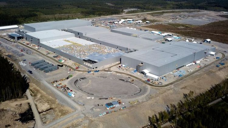 Шведское предприятие Northvolt приступило к товарным поставкам тяговых батарей европейского производства