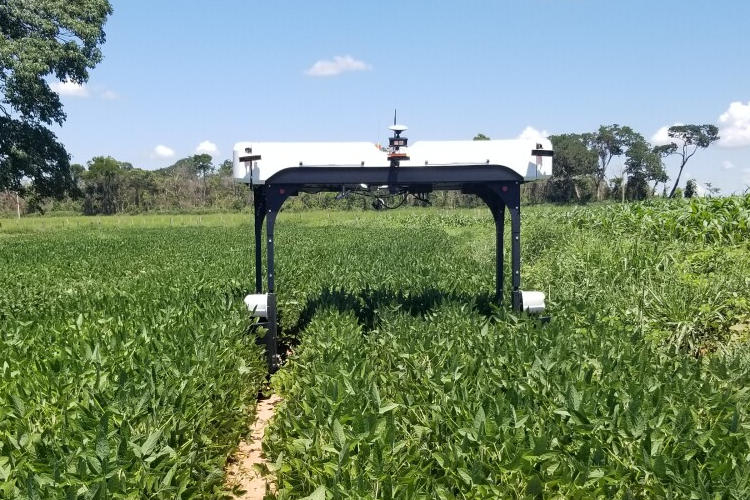 «Умного» сельскохозяйственного робота Solix испытают в поле