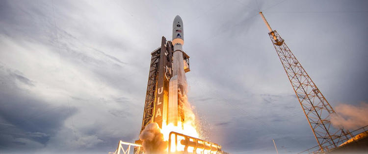 Ракета Atlas V запустила на орбиту два американских военных спутника