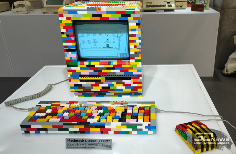  Моддинг Macintosh Classic в корпусе из LEGO 