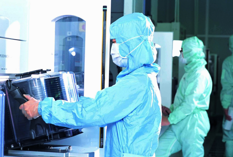  300-мм пластины-заготовки перед загрузкой в литографическую машину (изображение с сайта Taiwan Semiconductor Manufacturing Co., Ltd.) 