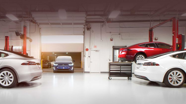 Tesla внедрит услугу экспресс-обслуживания электромобилей за один час