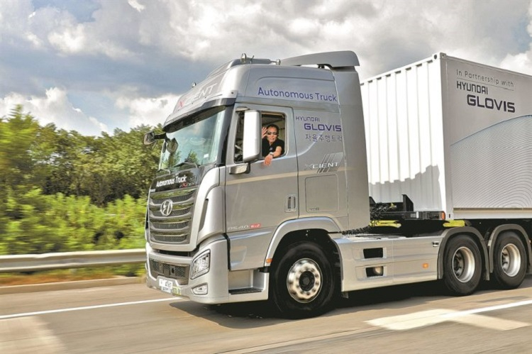 Hyundai поставит в Германию тестовую партию из 27 грузовиков, работающих на водородных топливных ячейках