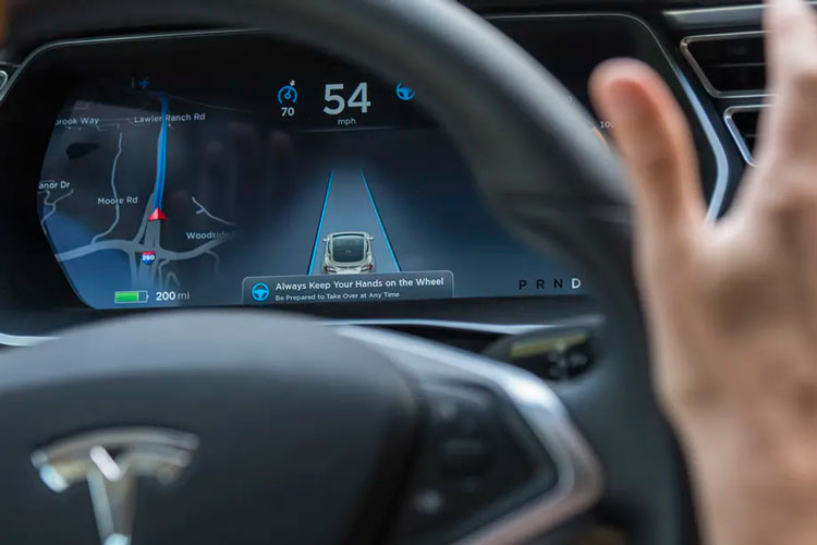 Суд разрешил Tesla и дальше рекламировать функцию автопилота в Германии