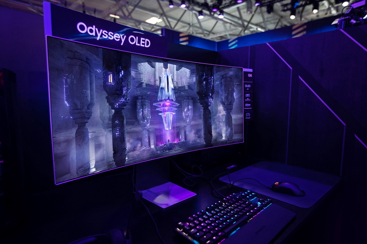 Samsung представила свой первый OLED-монитор — геймерский Odyssey OLED G8 с временем отклика 0,1 мс