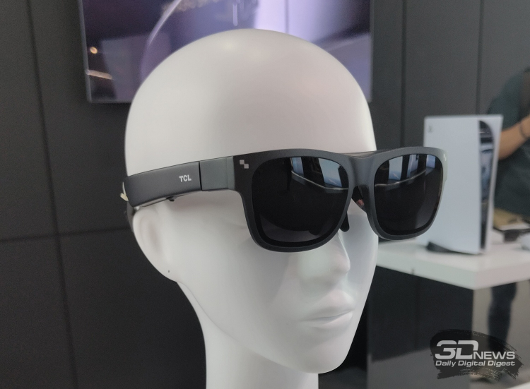 TCL представила NXTWEAR S — очки с дисплеями, которые создают виртуальный 140-дюймовый экран