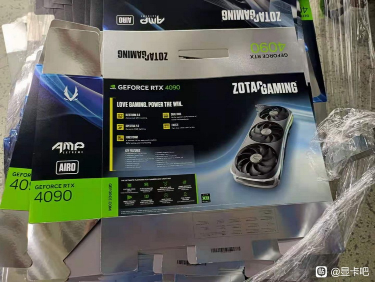В Сеть выложили фото Zotac GeForce RTX 4090 AMP Extreme AIRO: новые видеокарты уже на конвейере