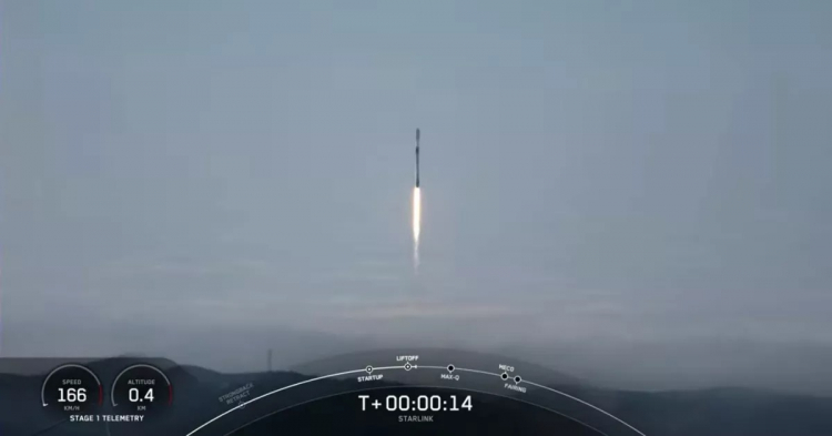 SpaceX осуществила 45-й запуск ракеты в 2022 году  на орбиту вывели очередную партию из 52 спутников Starlink