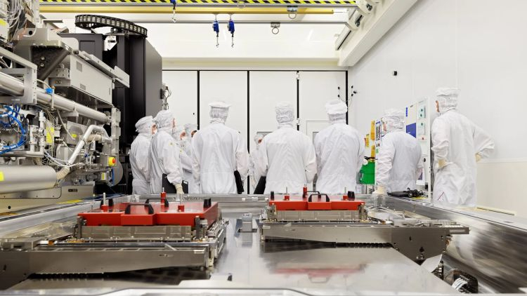 ASML Stocks Fall As TSMC Announces Cost Cuts | Semiconductor Materials ...