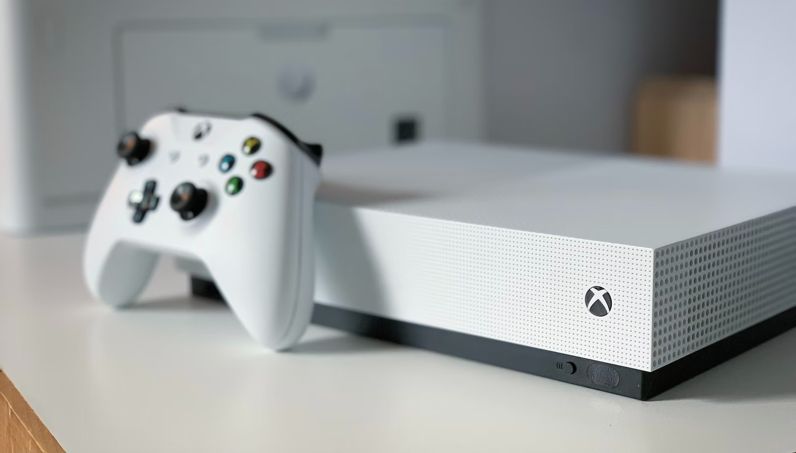 Консоли и игры Xbox подорожают, но только после новогодних праздников