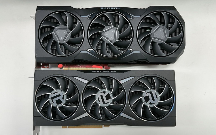 Radeon RX 7900 in reference version showed up in photos - card has two 8-pin power connectors