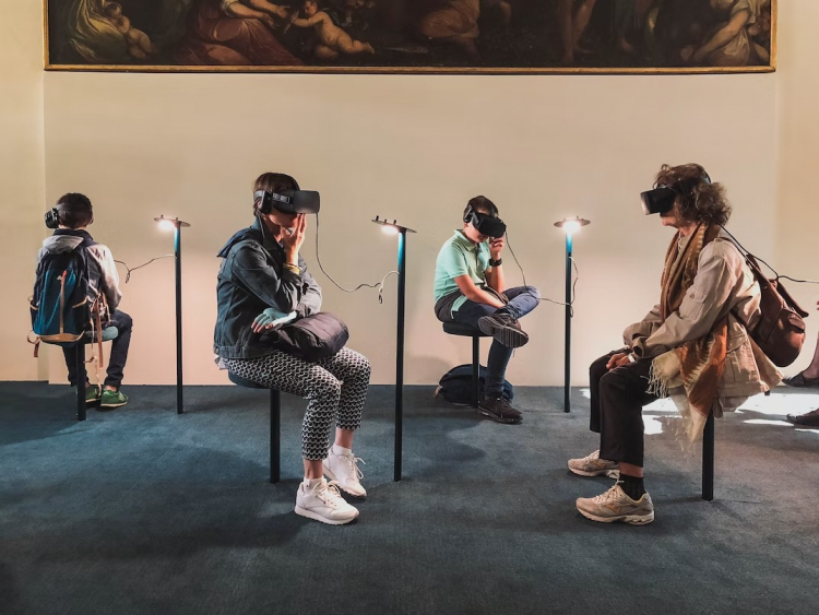 Китай намерен двинуться в виртуальную реальность и выпустить 25 млн VR-гарнитур к 2026 году