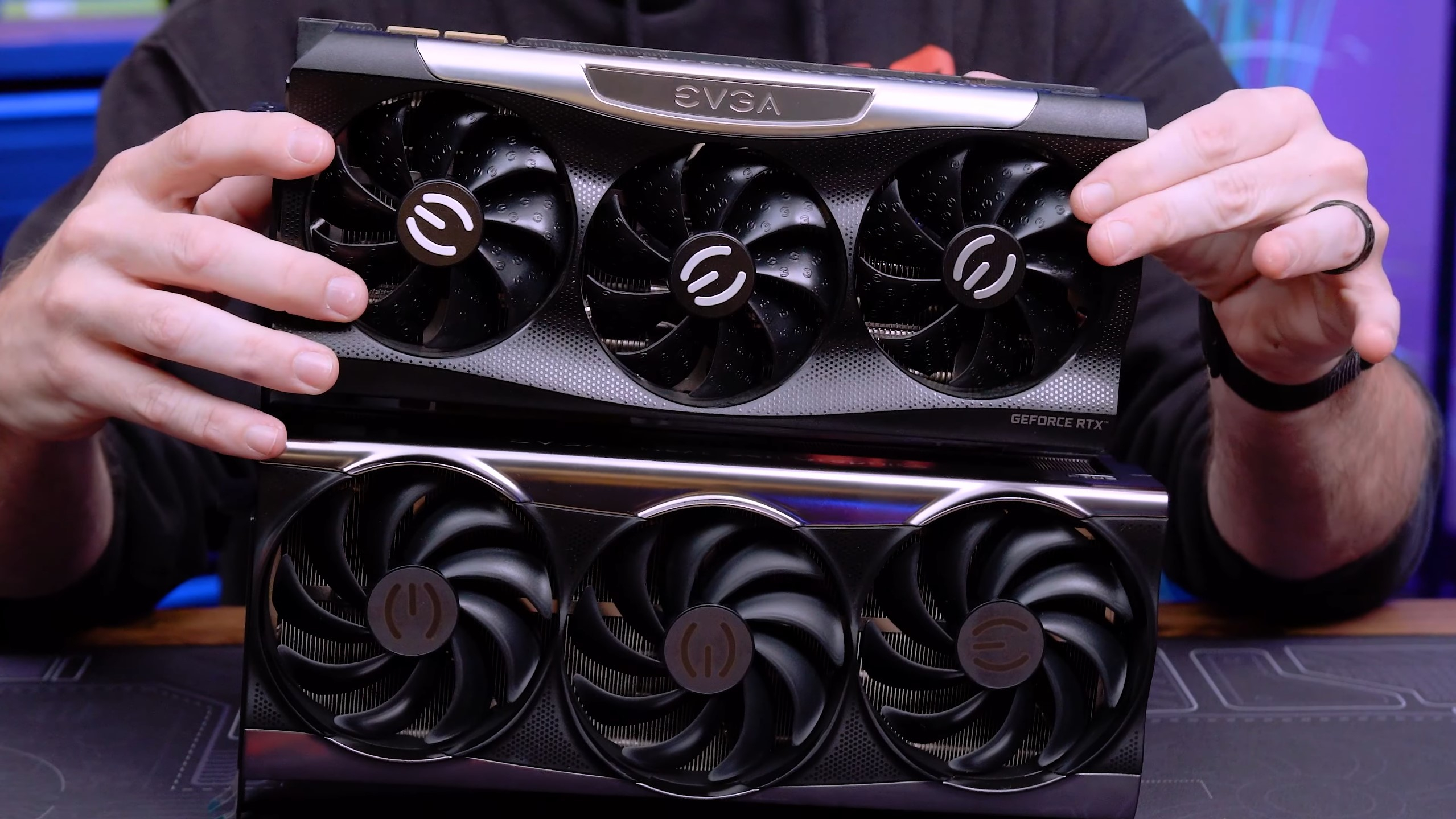 Bloggers showed a prototype GeForce RTX 4090 from EVGA, which will never be released again