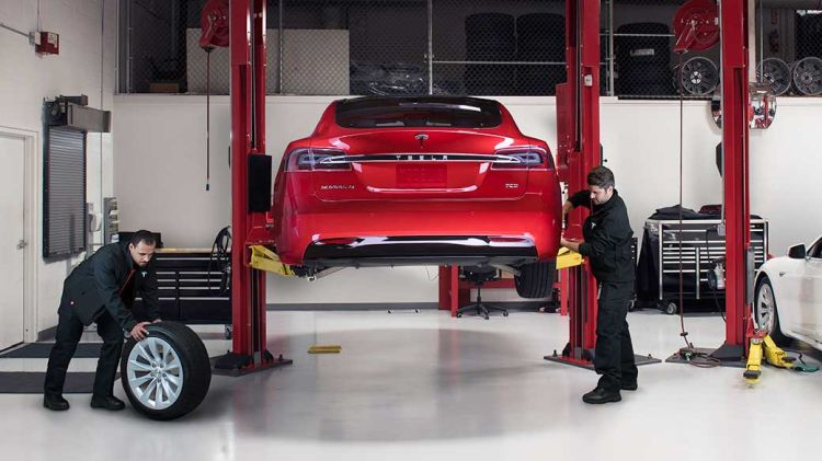 Электромобили оказались менее надёжными, чем машины с ДВС — даже Tesla