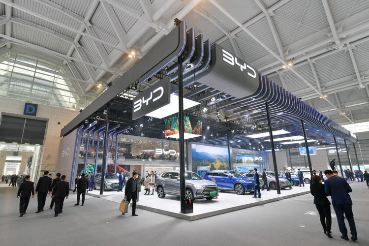 Производство аккумуляторов для электромобилей в Китае превысит локальный спрос втрое к 2025 году