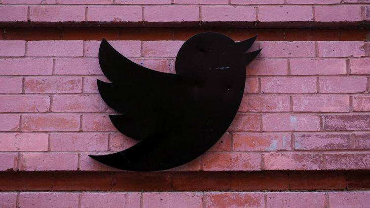 Отныне в Twitter запрещено публиковать ссылки на ряд конкурирующих социальных сетей