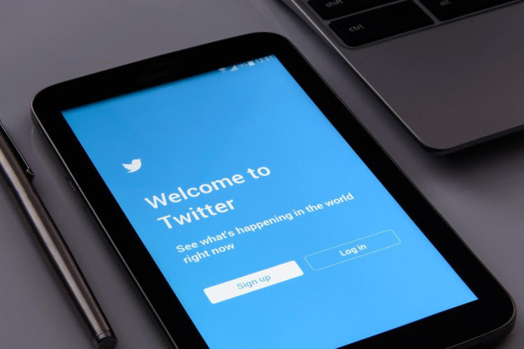 Twitter начнёт показывать причину блокировки аккаунта в январе