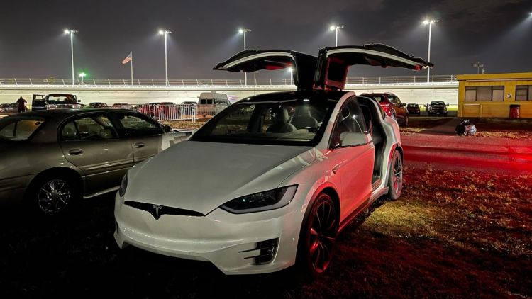 Tesla на два последних дня прошлого года распространила скидки на Model S и Model X
