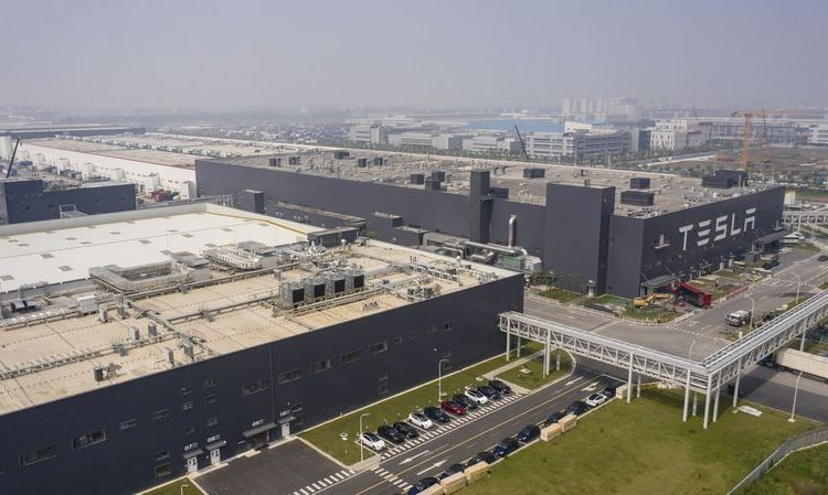 Расширение завода Tesla в Шанхае отложено — китайские власти обеспокоены связью компании со Starlink