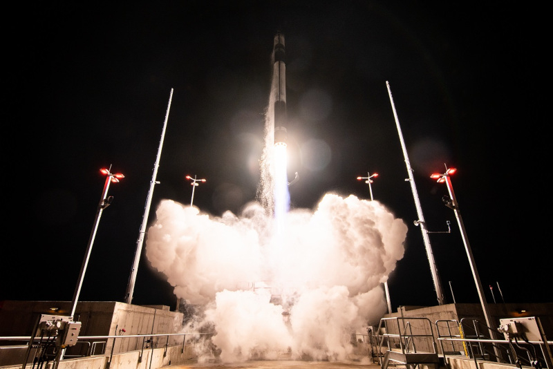 Rocket Lab впервые запустила ракету с территории США  на орбиту отправилась Electron со спутниками HawkEye 360