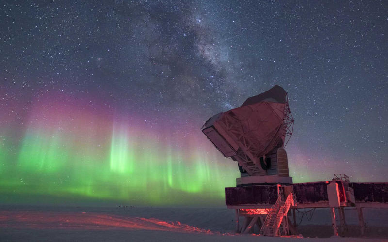  Южный полярный телескоп. Источник изображения: pole.uchicago.edu 