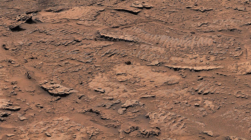  Отражение ряби на воде на окаменелостях осадочных пород на дне древнего озера на Марсе. Источник изображений: NASA/JPL-Caltech/MSSS 