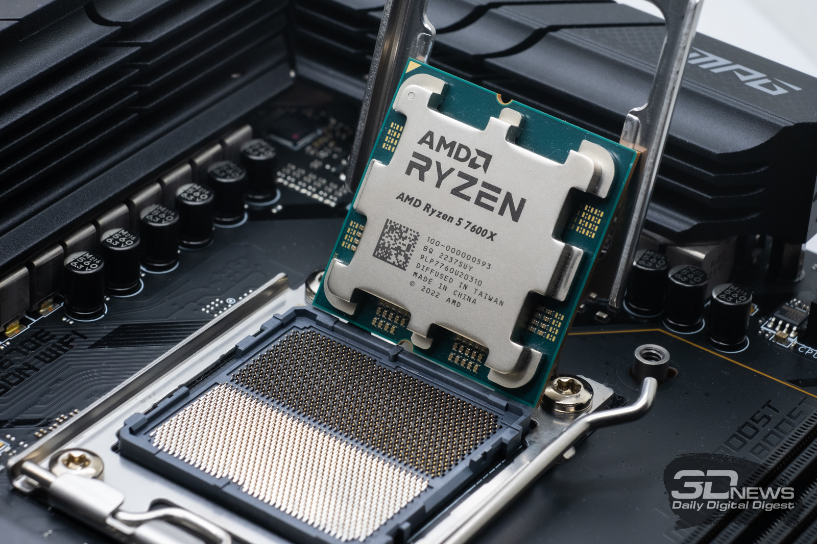Обзор AMD Ryzen 5 7600X: шесть ядер уже не в моде? / Процессоры и память