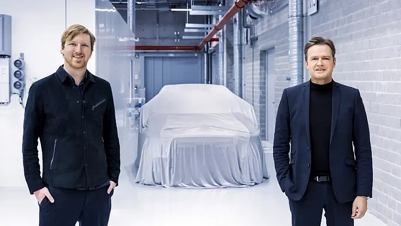  Технический директор Mercedes-Benz Маркус Шефер и генеральный директор Luminar Остин Рассел / Источник изображения: Mercedes 