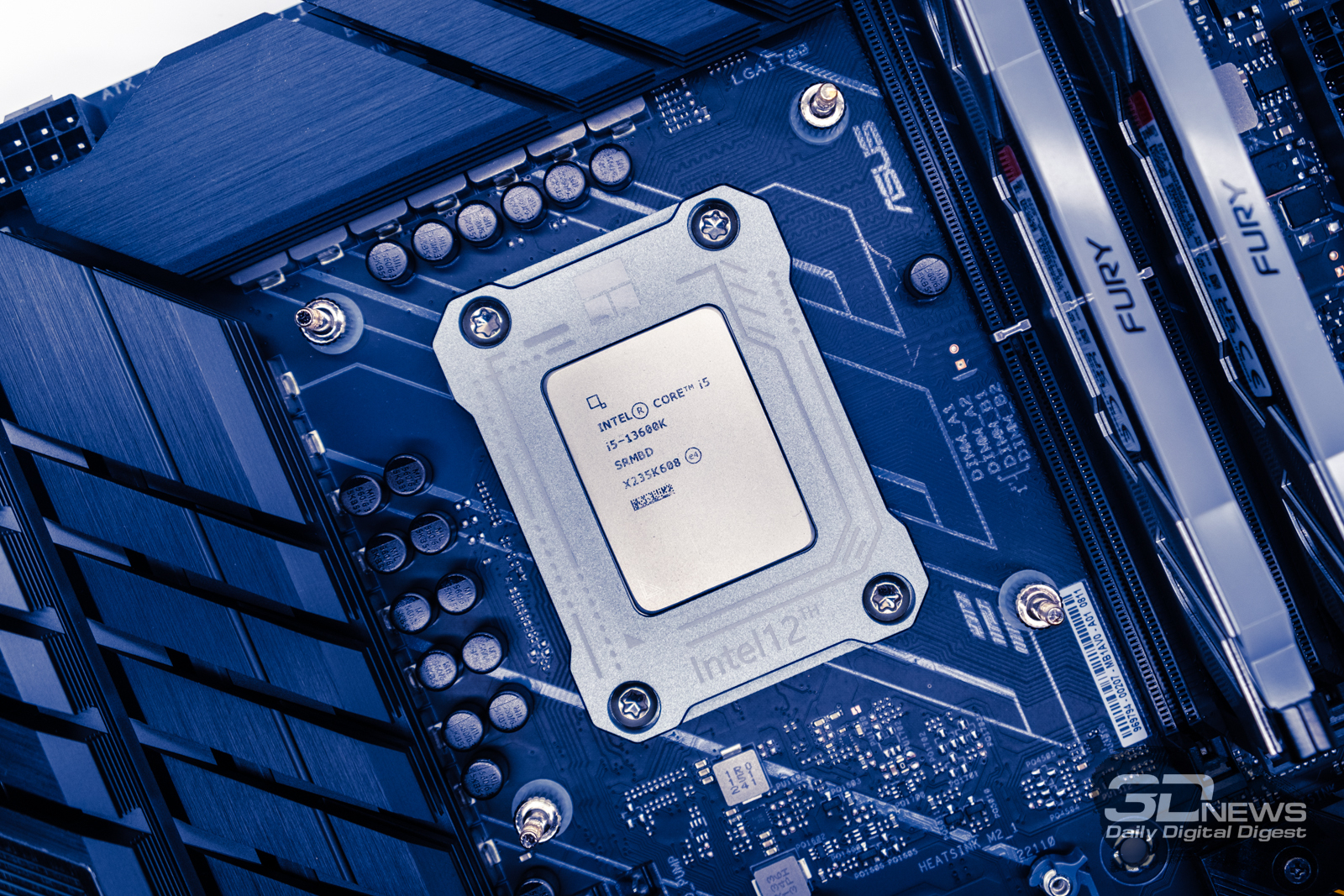 Обзор Intel Core i5-13600K: этот процессор быстрее, чем Core i7-12700K и  Ryzen 7 7700X / Процессоры и память