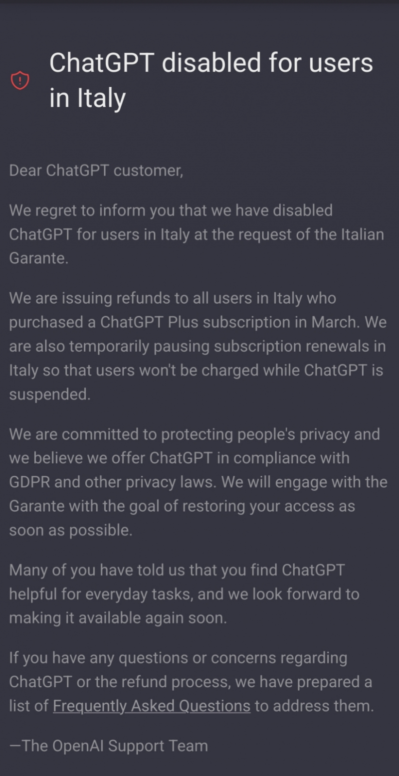  А вот это уже не обман и не издёвка DAN: в Италии под самый конец марта заблокировали ChatGPT — в соответствии с общеевропейской (а не какой-то внутренней итальянской!) директивой GDPR, оберегающей личную информацию граждан ЕС. Такого никакому роботу не придумать (источник: Reddit) 