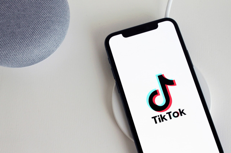 IT-     TikTok  