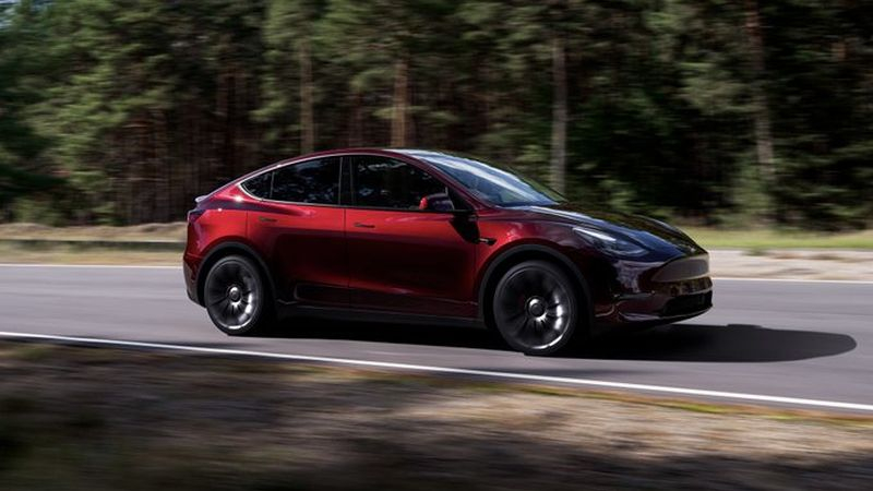 Tesla начала выпуск в Германии электромобилей Model Y, оснащаемых аккумуляторами производства BYD