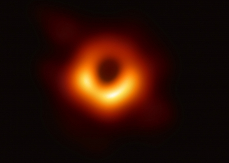  Первое прямое наблюдение чёрной дыры. Источник изображения: Event Horizon Telescope 