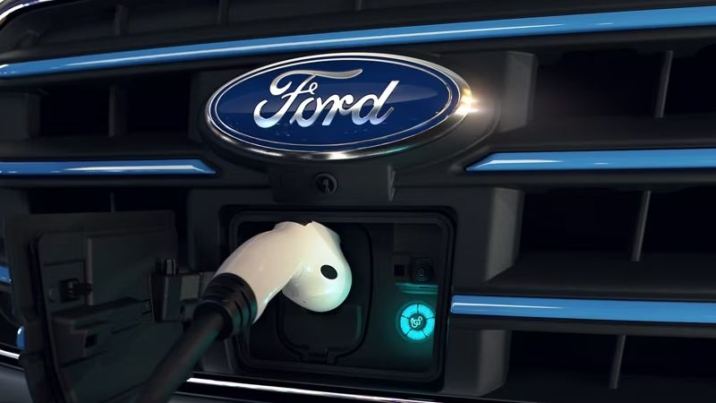 Ford будет оснащать электромобили разъёмом для зарядных станций Tesla