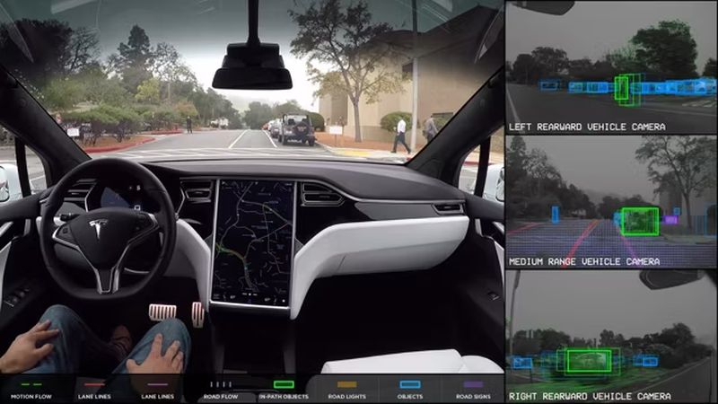 Илон Маск готов открыть доступ к исходному коду Tesla другим автопроизводителям