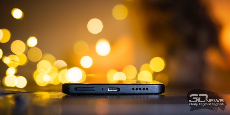  Xiaomi Redmi Note 12 Turbo Harry Potter Edition, нижняя грань: слот для карточек nano-SIM, микрофон, порт USB Type-C, динамик 