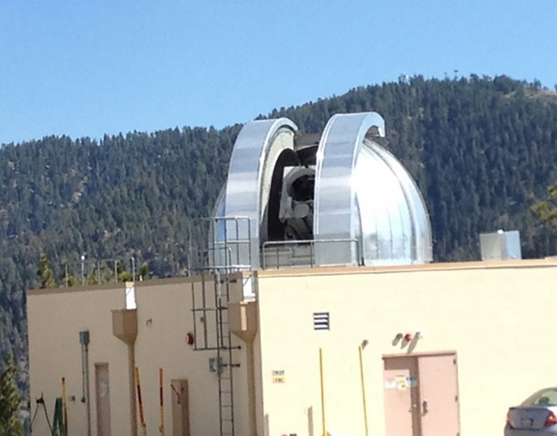  Лаборатории NASA Optical Communication Telescope Laboratory в Райтвуде, Калифорния 
