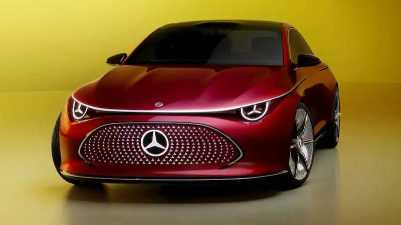 Mercedes-Benz и BMW показали, как будут догонять Tesla на рынке электромобилей