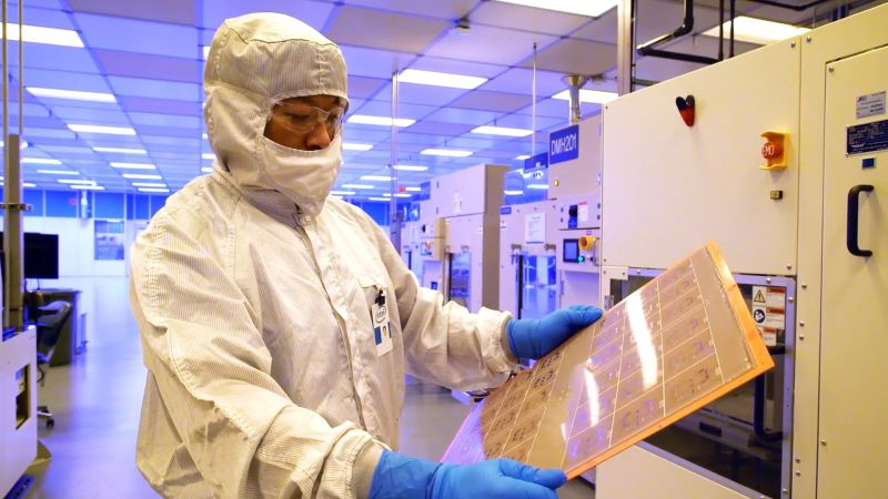 В сфере услуг по упаковке чипов Intel рассчитывает быстро выйти в прибыль