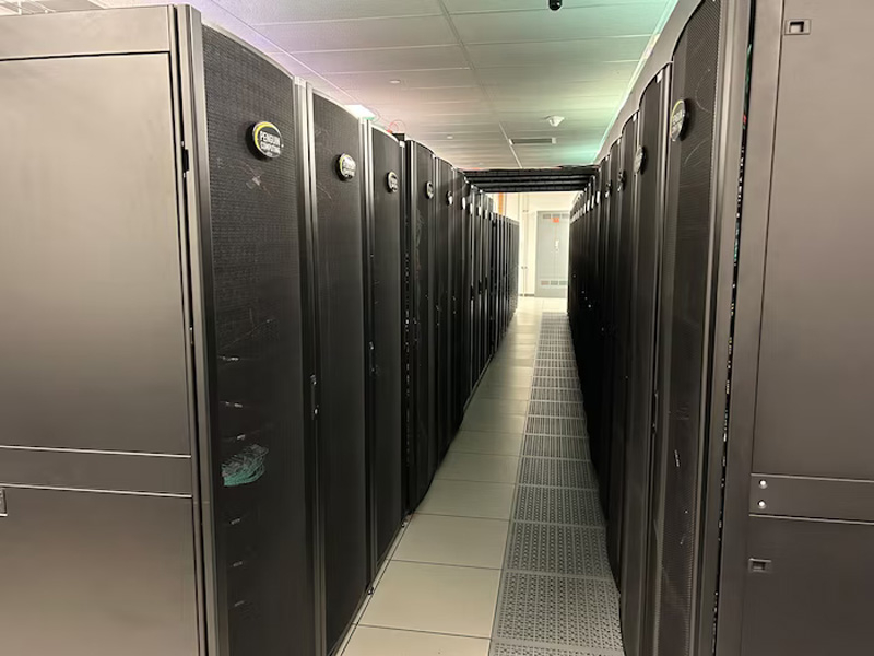 Исследовательская лаборатория ВВС США получила суперкомпьютер мощностью 12 Пфлопс
