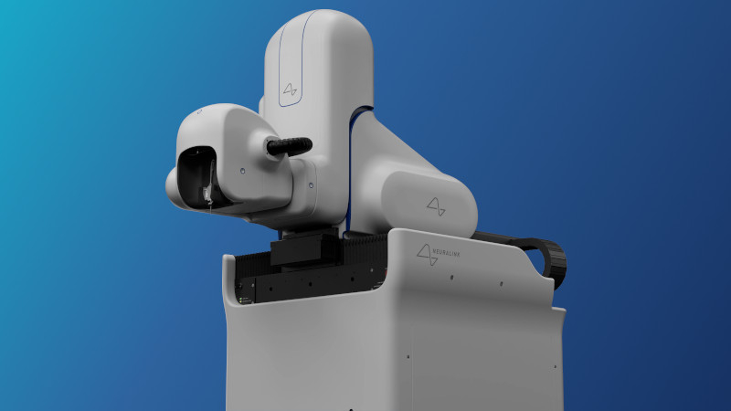  В голове хирургического робота R1 интегрированы оптические системы и датчики, включающие 5 камер, а также оборудование для оптической когерентной томографии (ОКТ) 