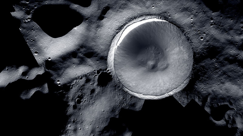 NASA показало вечную темноту южного полюса Луны — прежде люди не видели этого места
