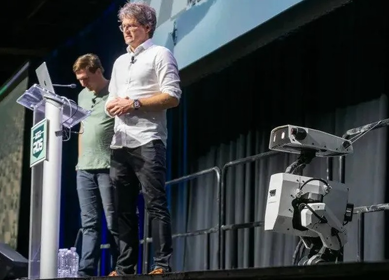 Disney показала подвижного эмоционального робота, который будто сошёл с кадров её фильмов