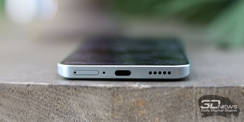 Xiaomi 13T Pro, нижняя грань: микрофон, порт USB Type-C, динамик, слот для SIM-карт 