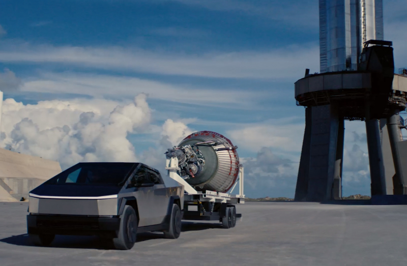  Tesla Cybertruck везёт ракетный двигатель SpaceX Raptor 