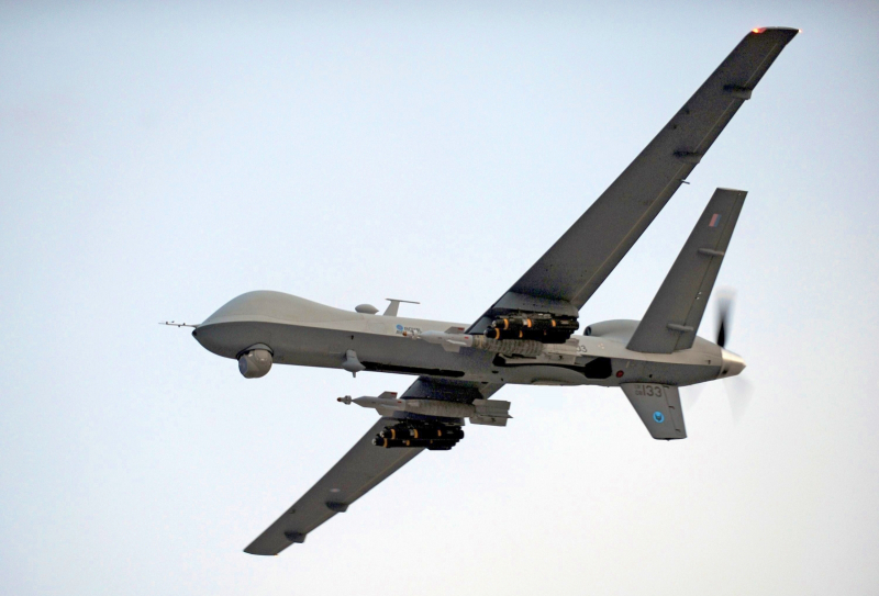  Ударные дроны вроде этого MQ-9A Reaper управляются сегодня в основном живыми операторами, — но автономные их версии находятся в разработке (источник: Wikimedia Commons) 