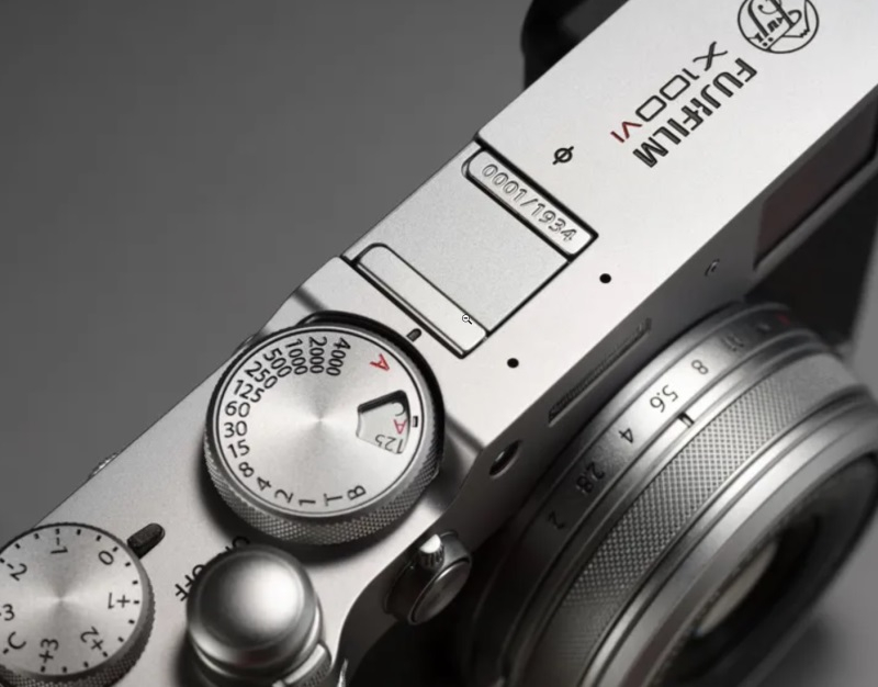 Fujifilm представила компактную камеру X100VI за $1600