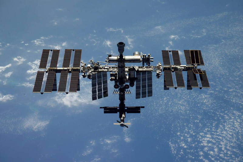 На МКС обнаружили утечку воздуха — «Роскосмос» заявил, что угрозы экипажу нет