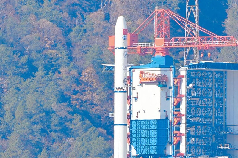 Ракета «Чанчжэн-2C» перед стартом. Источник изображения: Xinhua 