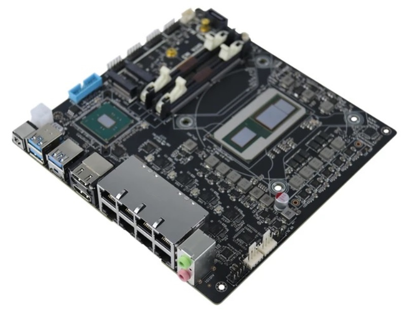 Материнская плата Topton N9 получила восемь портов 2.5G Ethernet и процессор Intel со встроенной графикой AMD
